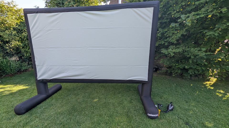 XXL Leinwand - Außenbereich - 120 Zoll